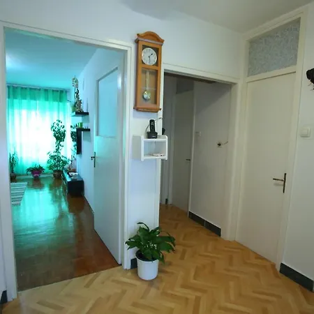 Brni Apartment Lägenhet *